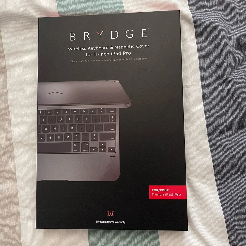Brydge 11